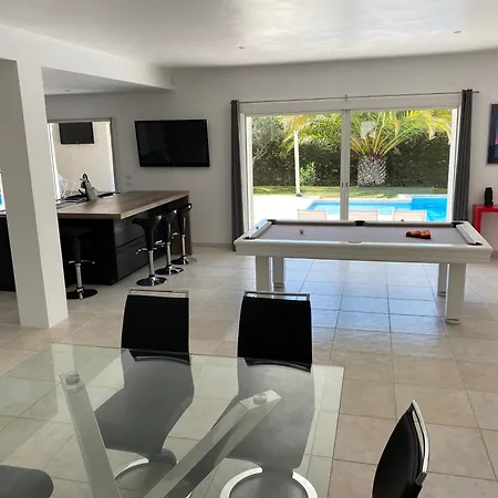 Aureliana Вилла *